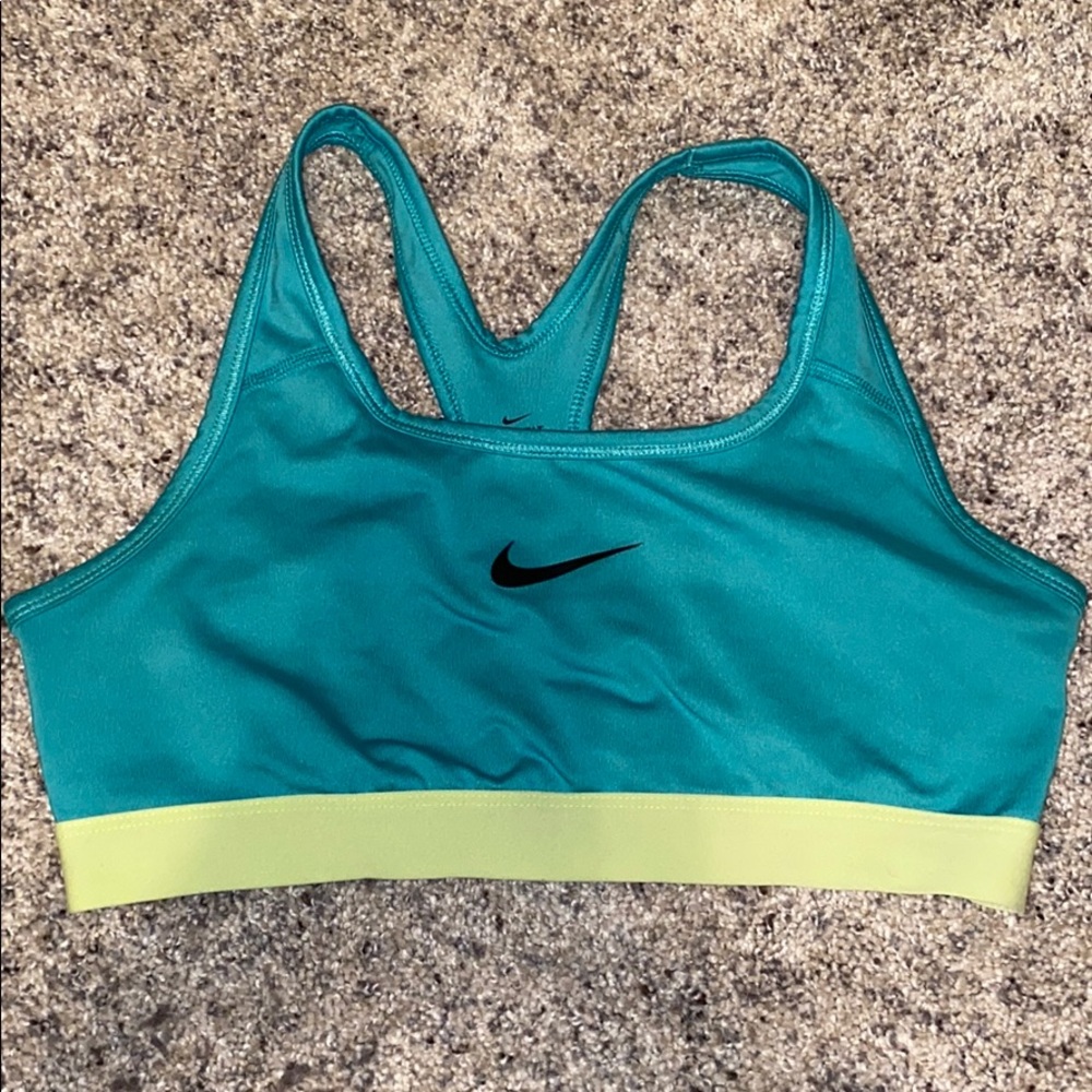 nike sports bra